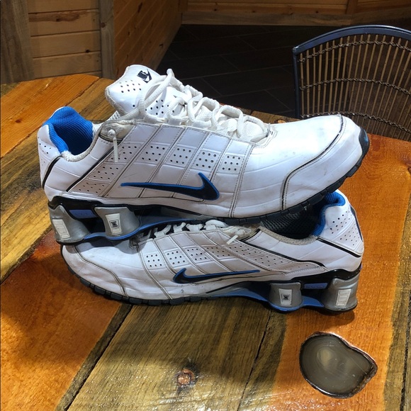 Nike Men's White and Blue Athletic Sneakers - Picture 5 of 5